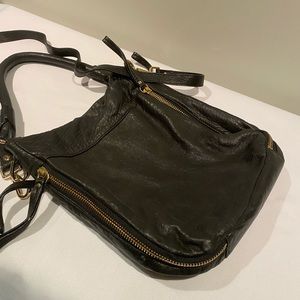 Black Kenneth Cole purse crossbody and shoulder